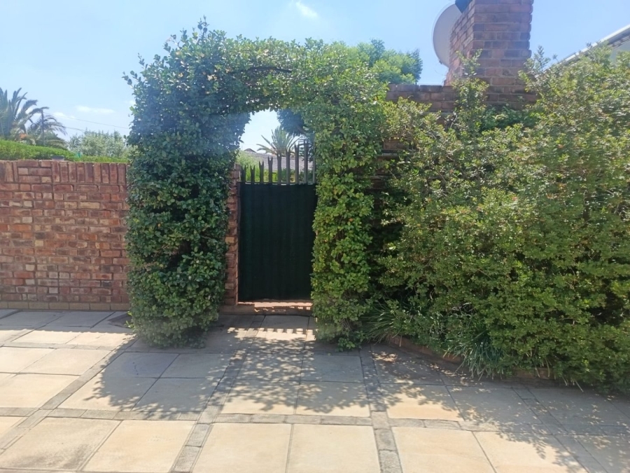 4 Bedroom Property for Sale in Carters Glen Northern Cape